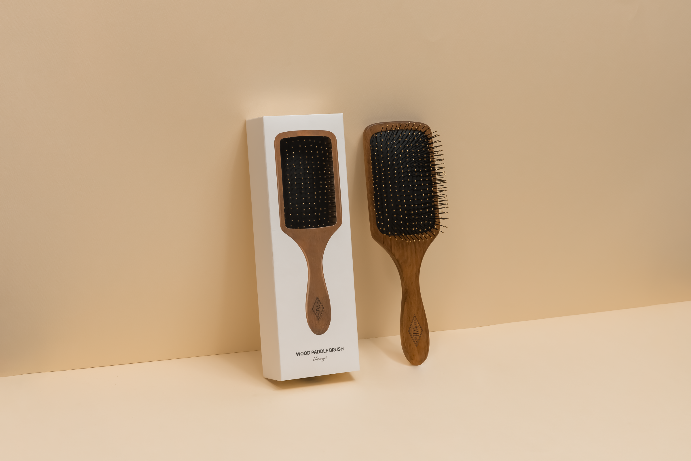 AZH Wood Paddle Brush / Untangle
